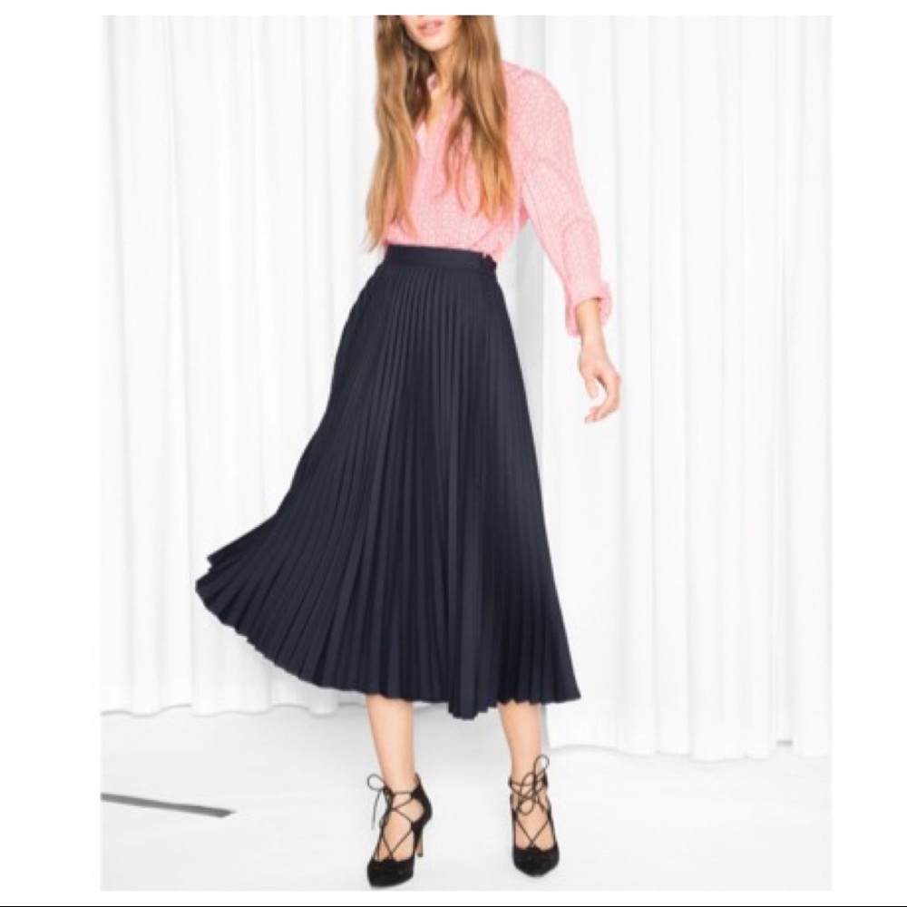 ✨PARIS✨CHIC BLACK ACCORDION PLEATS SKIRT - Picture 2 of 4
